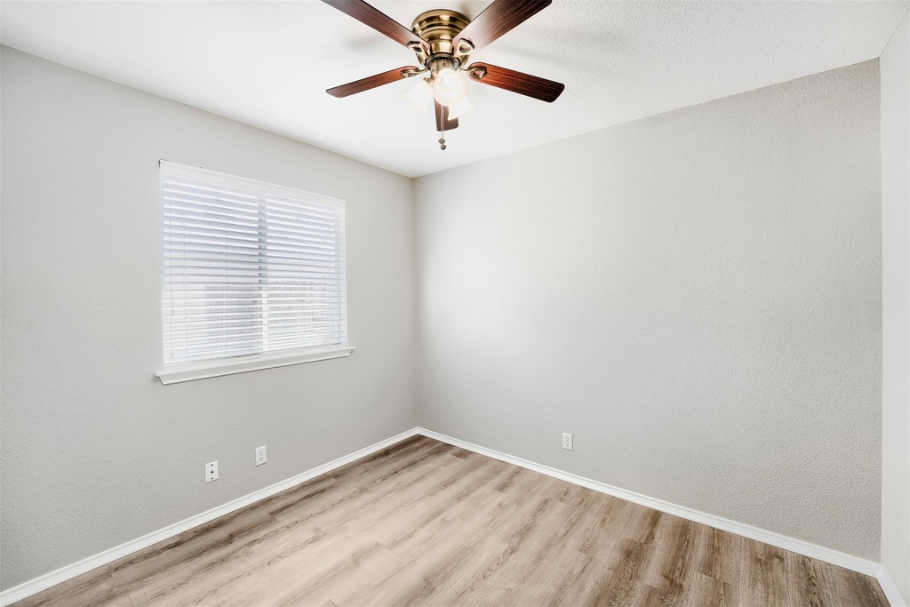 187 Ames Cv - Photo 19