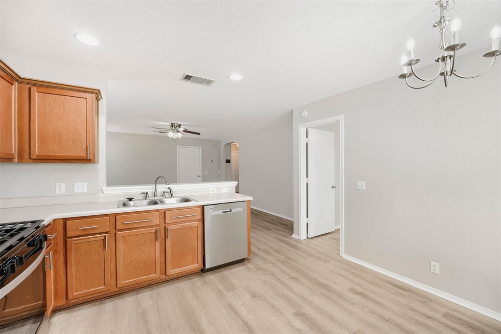 187 Ames Cv - Photo 8