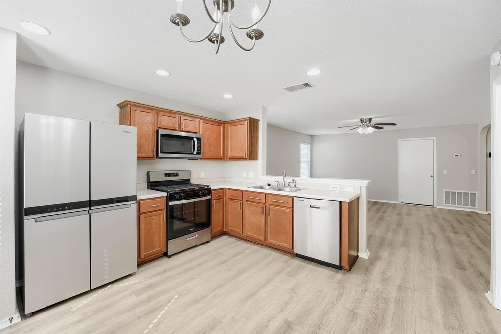 187 Ames Cv - Photo 6