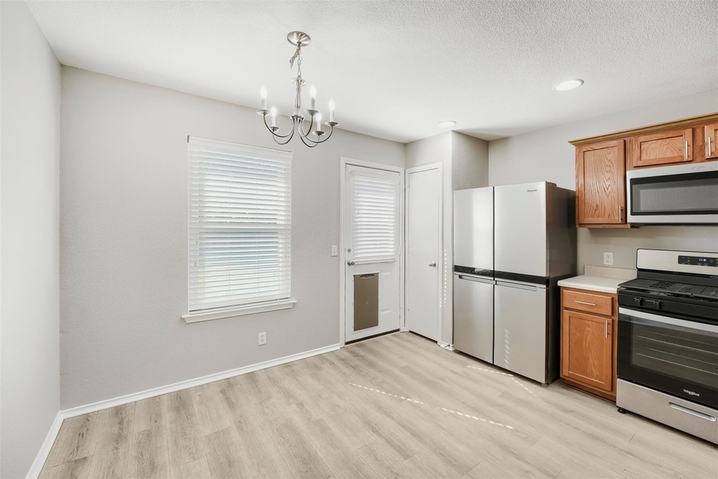187 Ames Cv - Photo 9