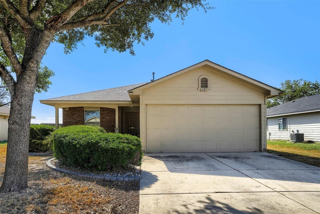 187 Ames Cv - Photo 0