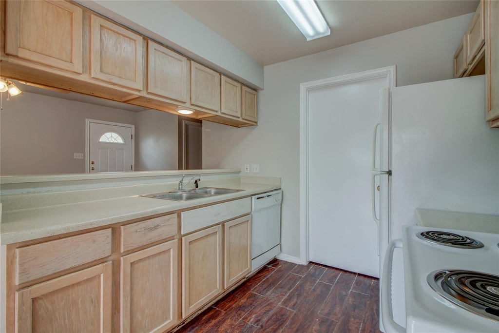 2211 Creekside C Ln - Photo 10