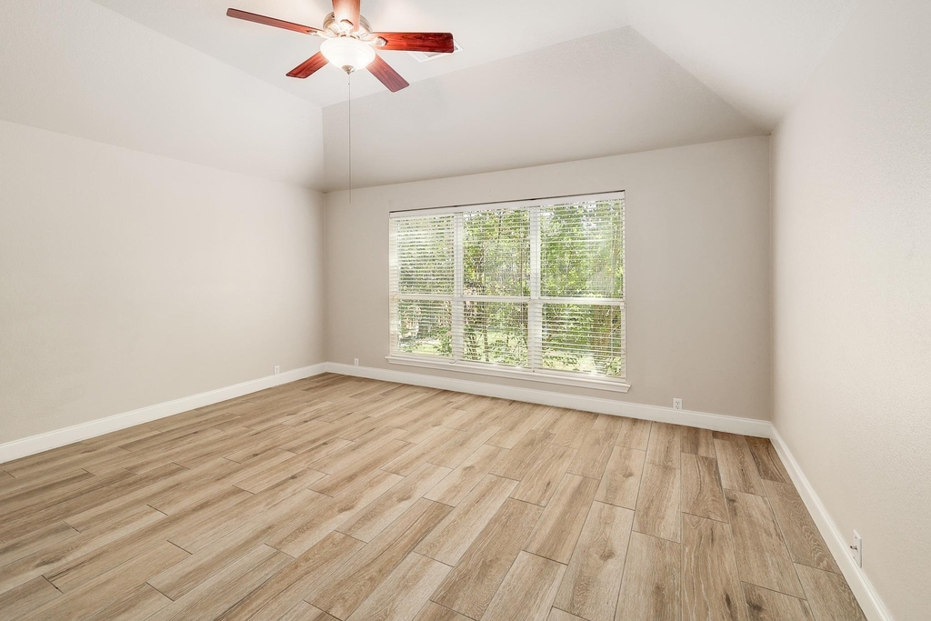 11001 Jockey Bluff Dr - Photo 14