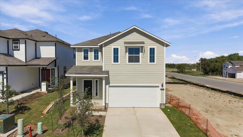 2714 Foss Rd - Photo 0
