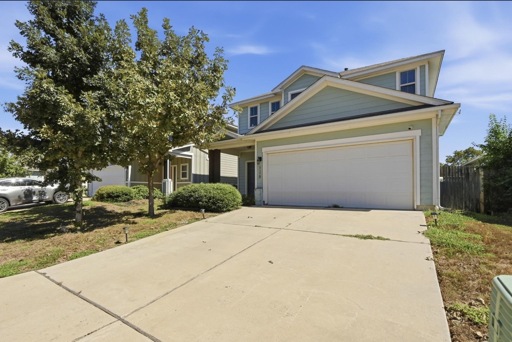 528 Twisted Oaks Ln - Photo 3