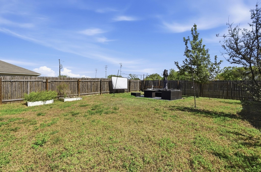 528 Twisted Oaks Ln - Photo 24