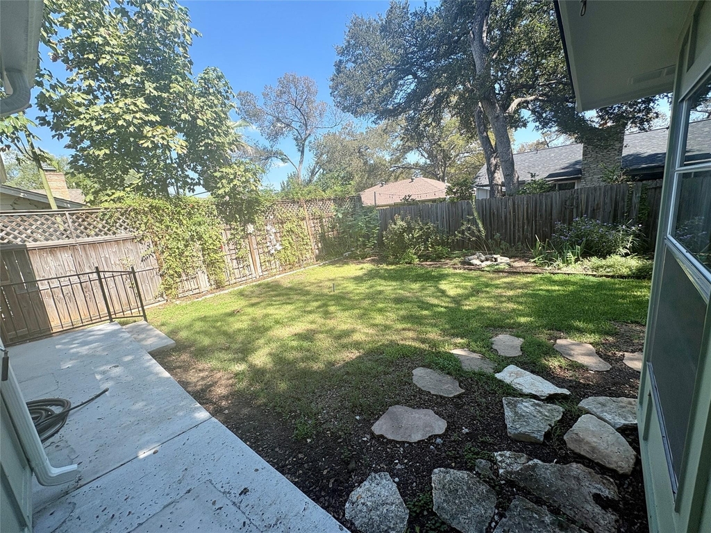 2512 Baxter Dr - Photo 27