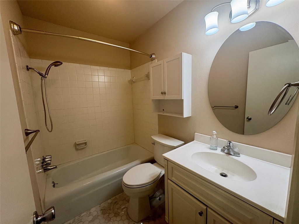 2512 Baxter Dr - Photo 11