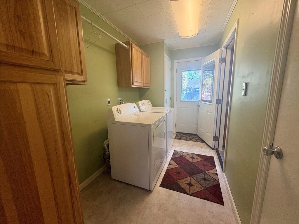 2512 Baxter Dr - Photo 9