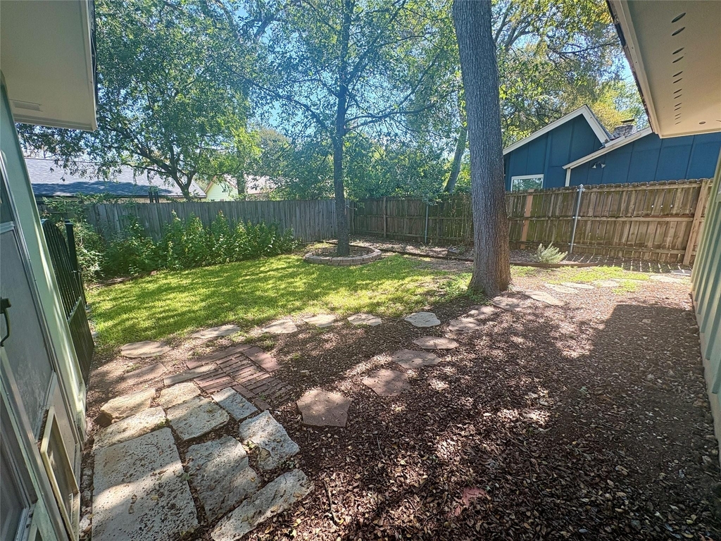 2512 Baxter Dr - Photo 21