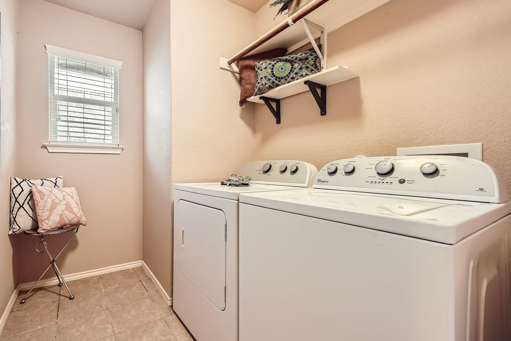 11017 Short Springs Dr - Photo 14