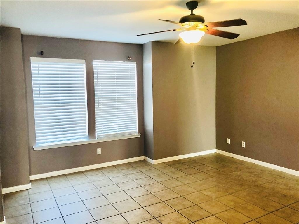2305 S Crossing Dr - Photo 7