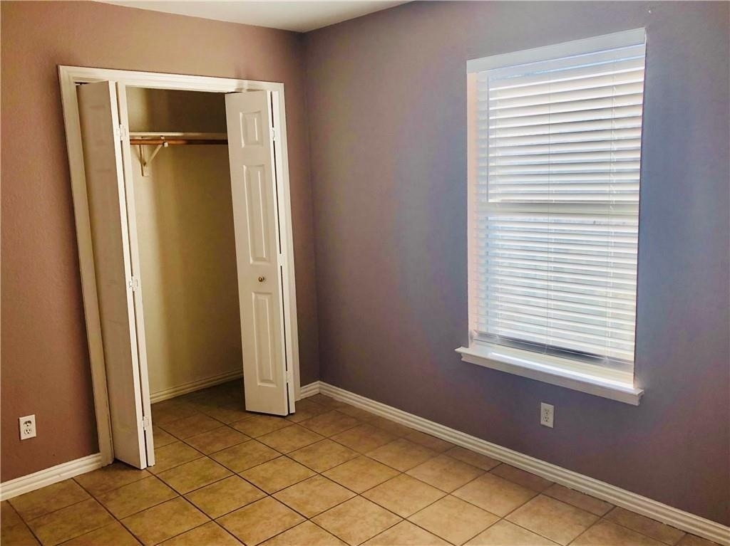 2305 S Crossing Dr - Photo 13