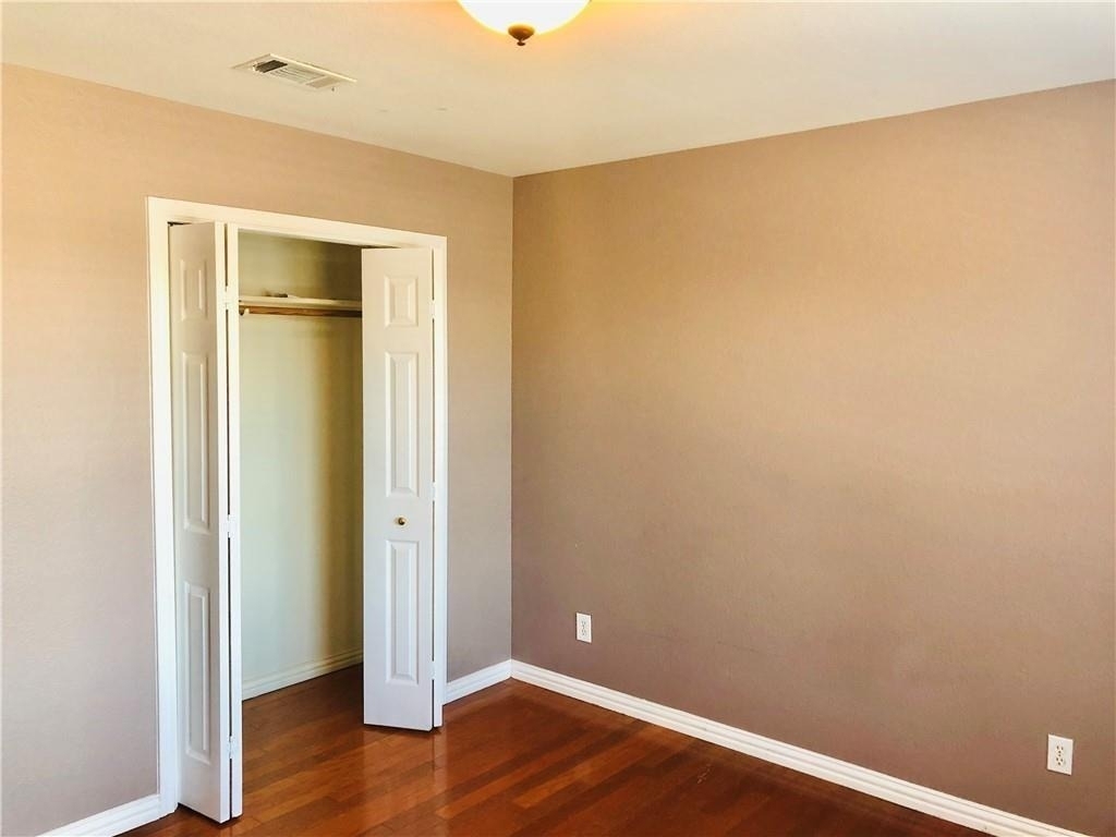 2305 S Crossing Dr - Photo 12