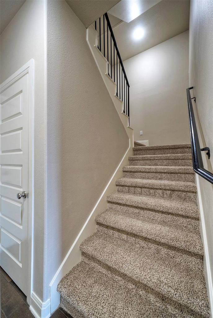 700 Applewood Dr - Photo 17
