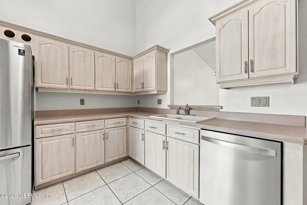 12 Emmons Lane - Photo 16