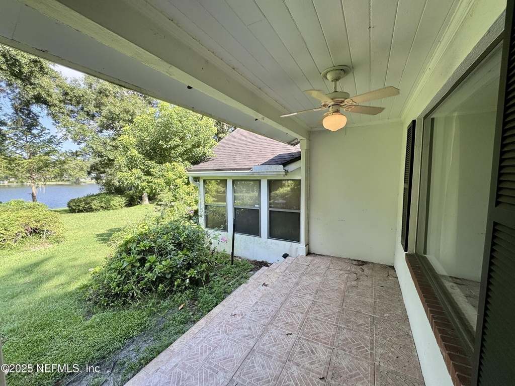 1692 E Holly Oaks Lake Road E - Photo 17