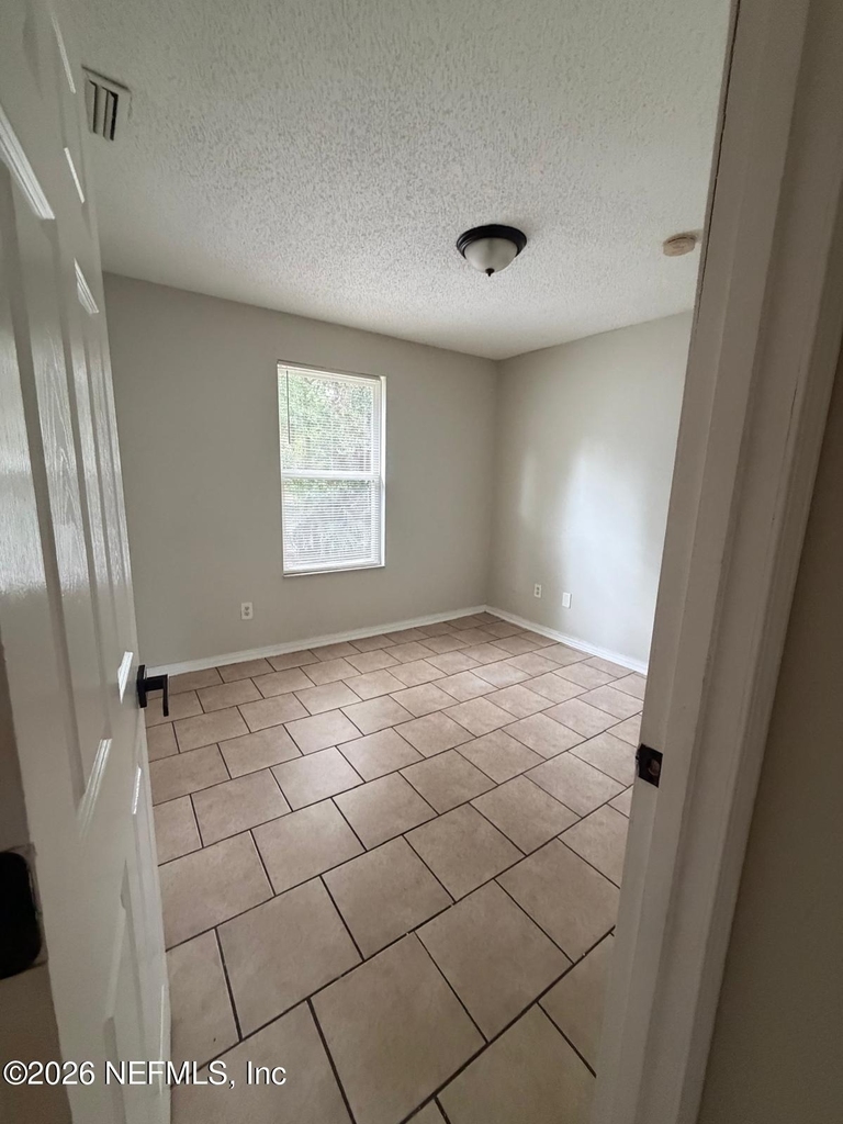 419 King Street - Photo 10