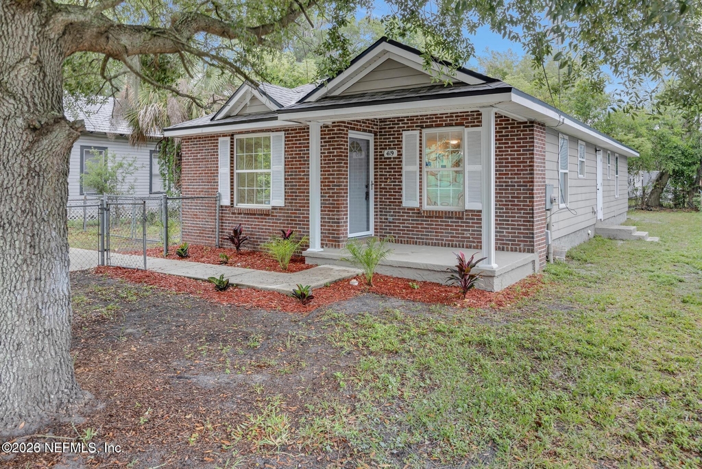 419 King Street - Photo 0