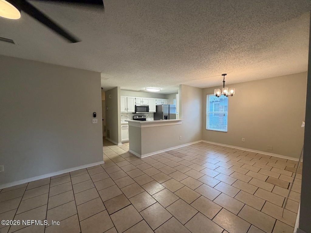 419 King Street - Photo 4