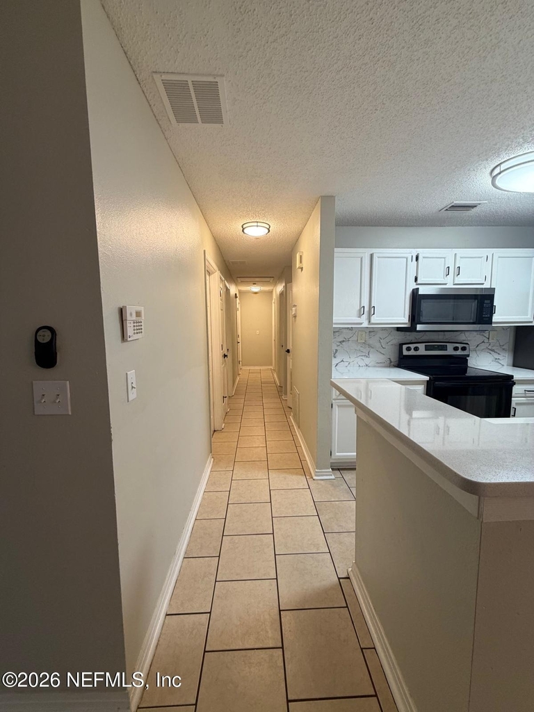 419 King Street - Photo 1