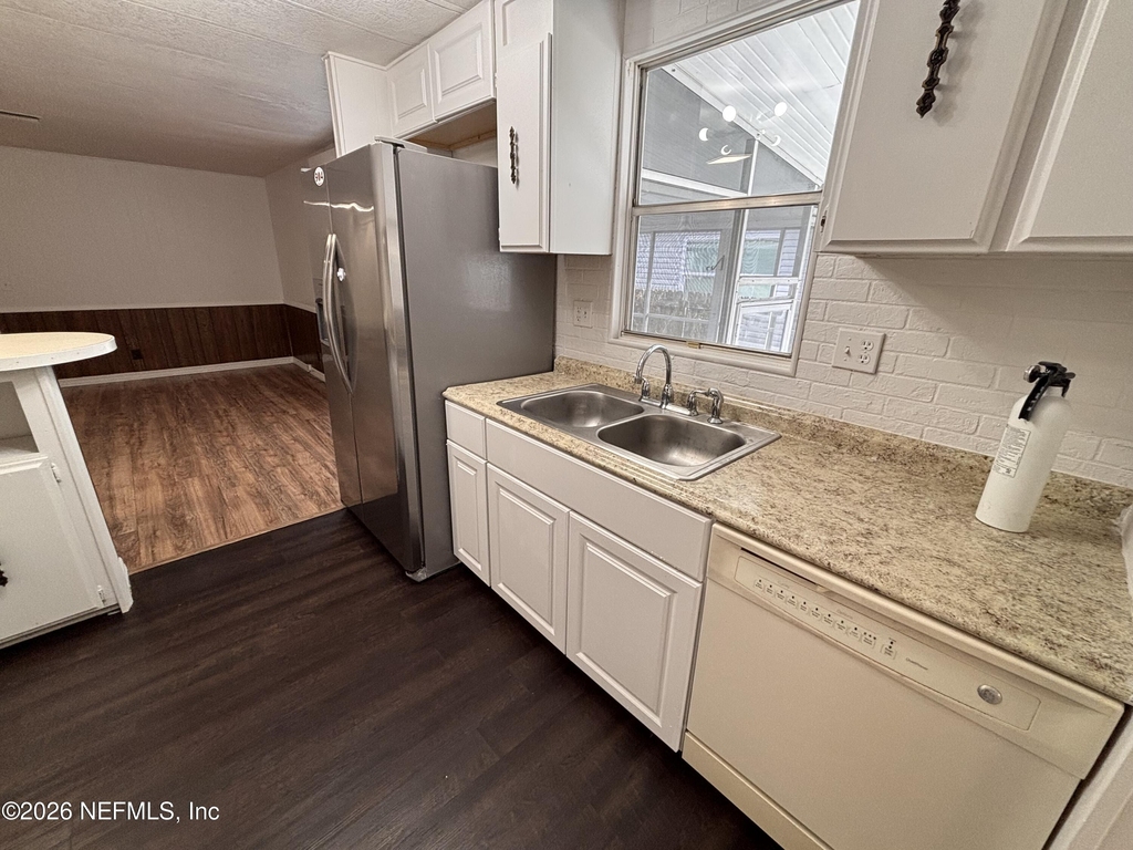 10911 Merrywood Drive - Photo 21