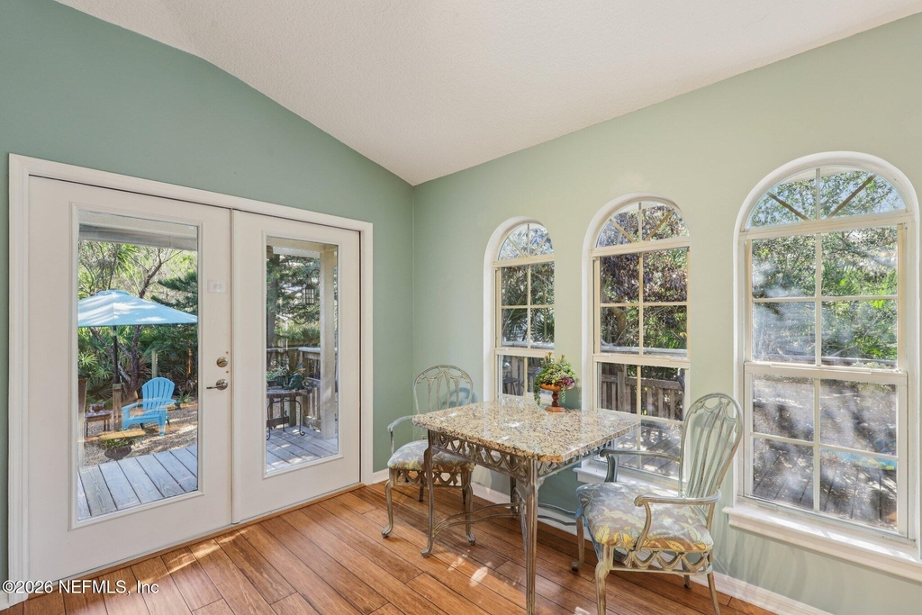 303 Fourteenth Street - Photo 14