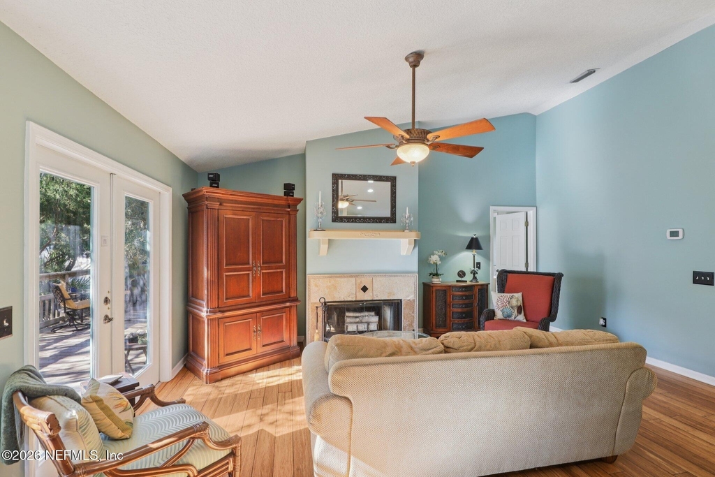 303 Fourteenth Street - Photo 6