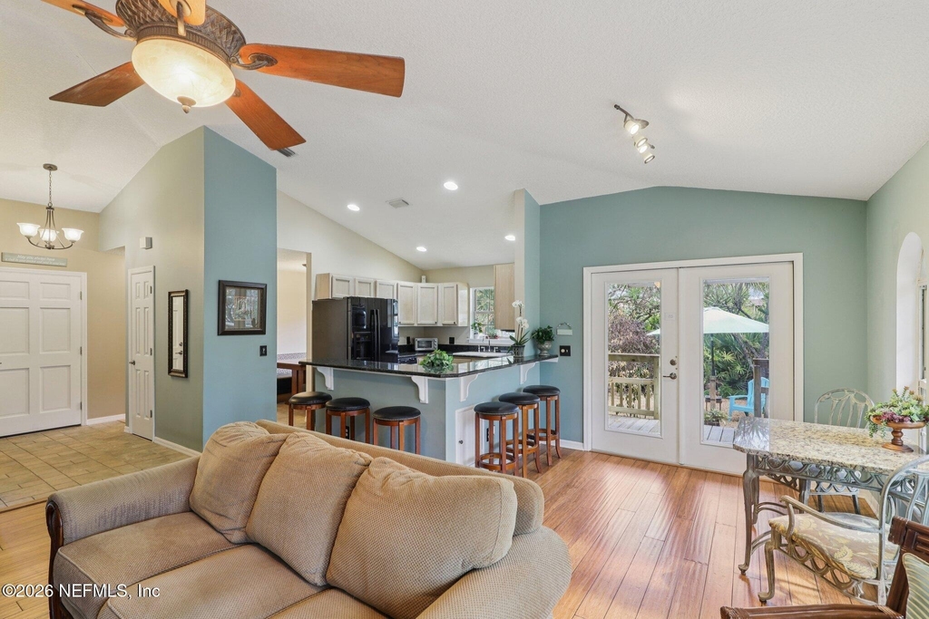 303 Fourteenth Street - Photo 9