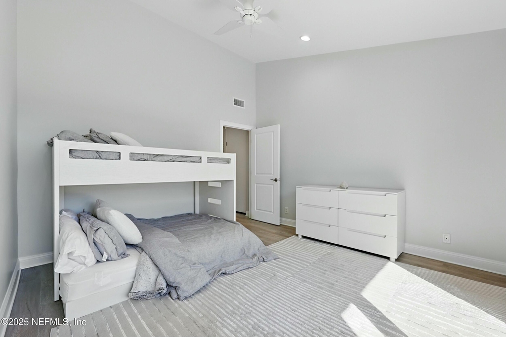 746 Spinnakers Reach Drive - Photo 21