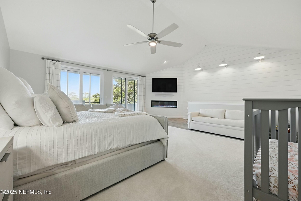 746 Spinnakers Reach Drive - Photo 12
