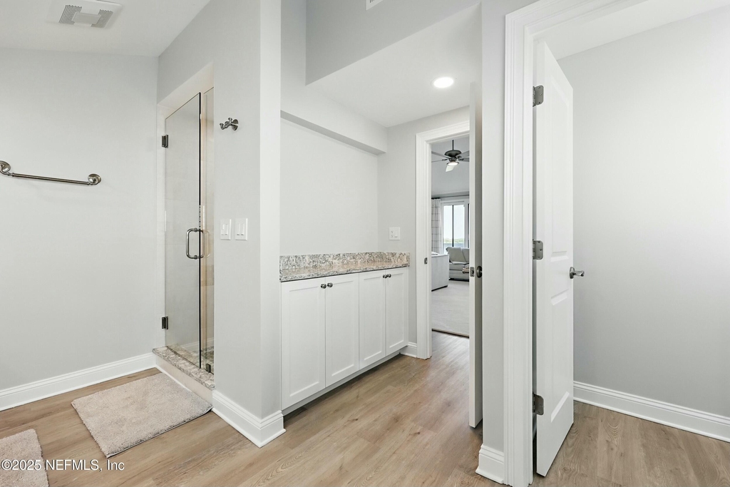 746 Spinnakers Reach Drive - Photo 17