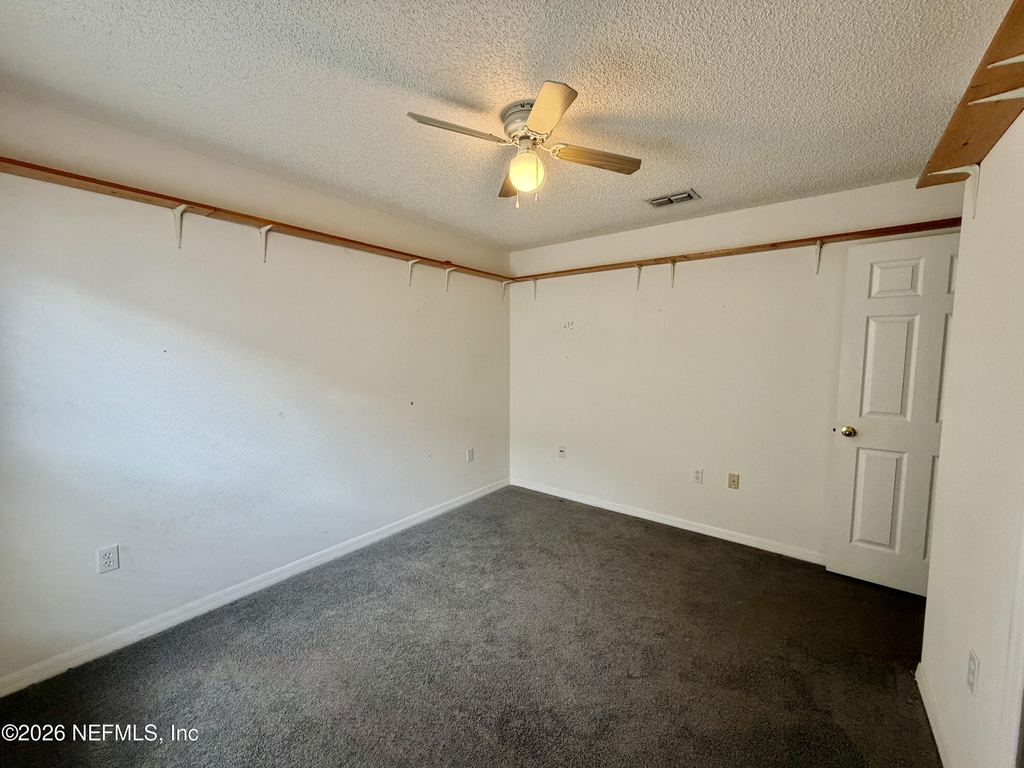8311 Oak Crossing Drive W - Photo 12