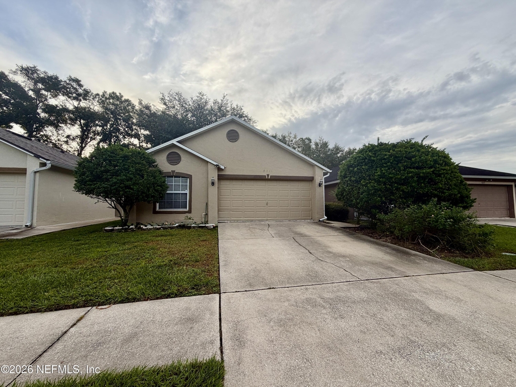 8311 Oak Crossing Drive W - Photo 1