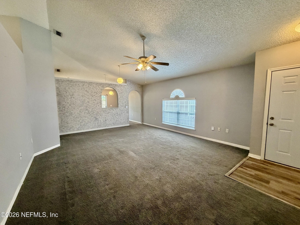 8311 Oak Crossing Drive W - Photo 3