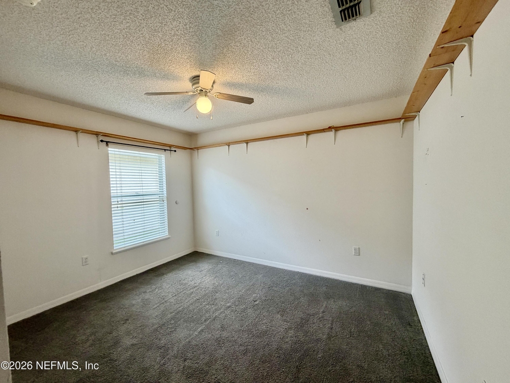 8311 Oak Crossing Drive W - Photo 11
