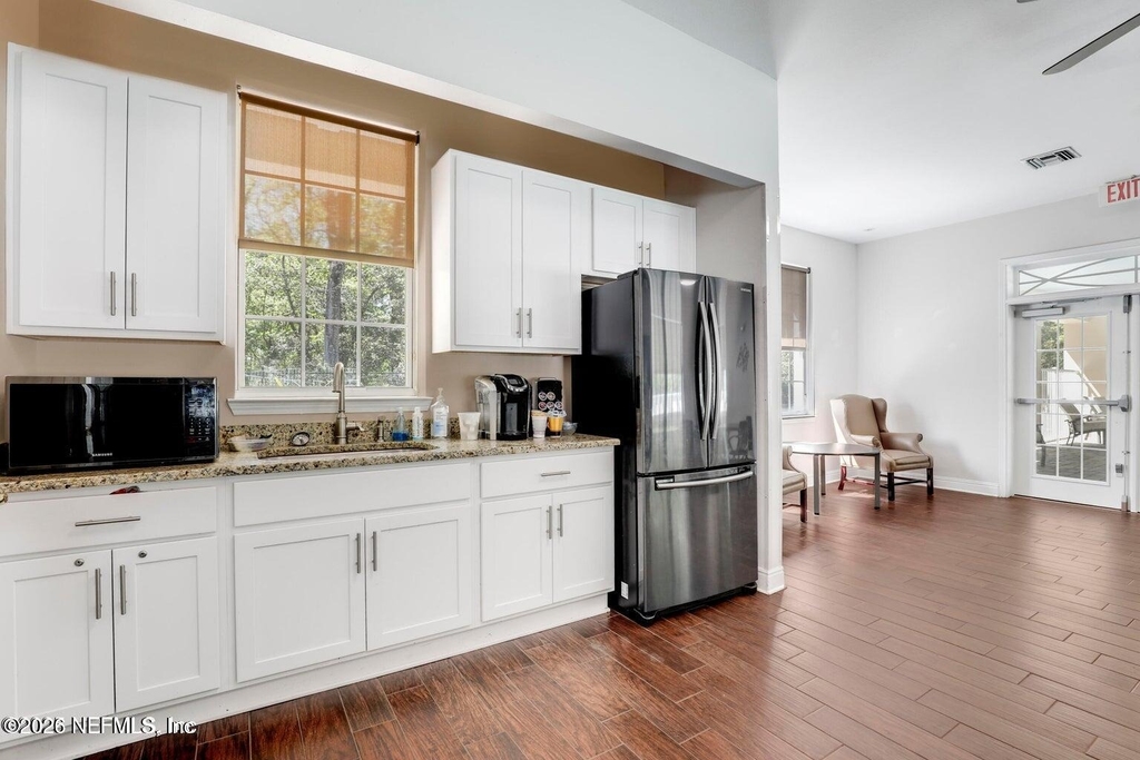 8601 Beach Boulevard - Photo 27