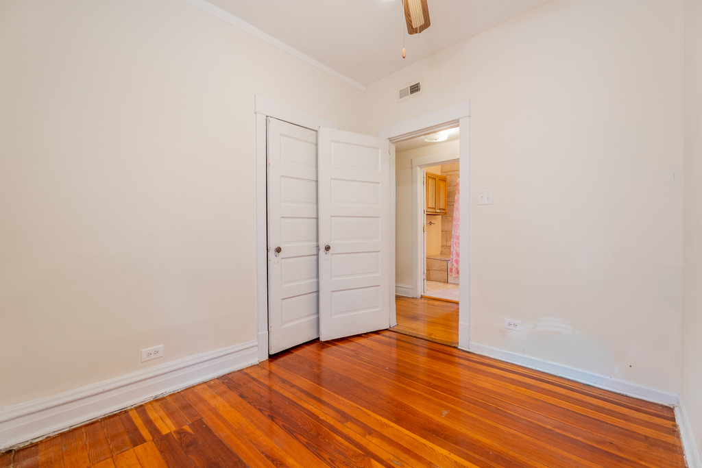 1841 W Touhy Avenue - Photo 30