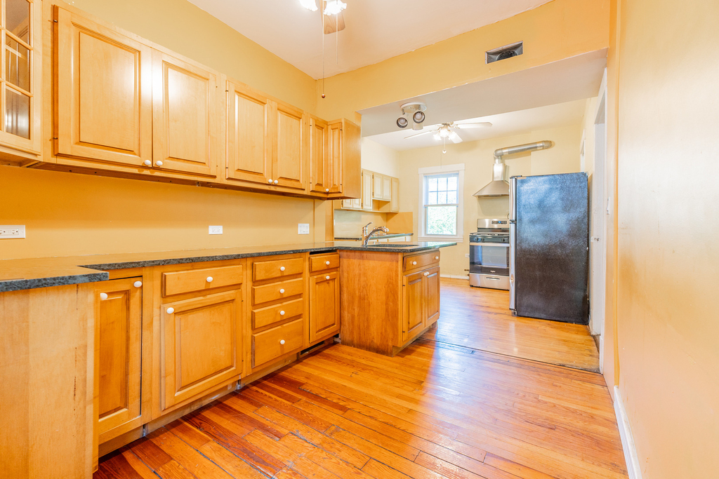 1841 W Touhy Avenue - Photo 36