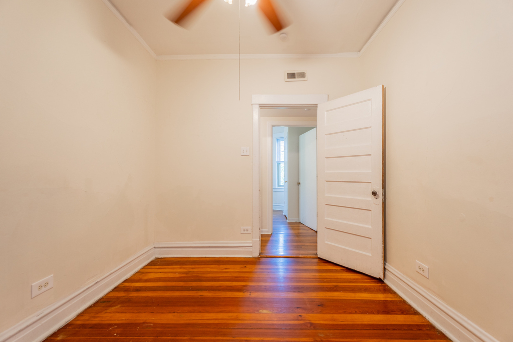 1841 W Touhy Avenue - Photo 21