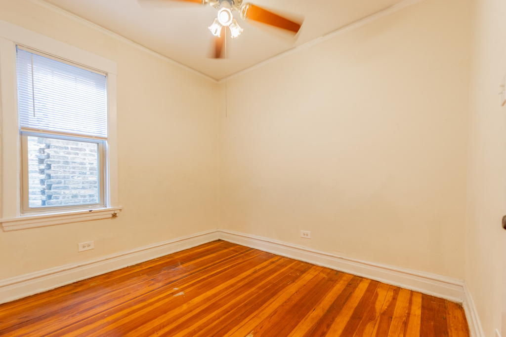 1841 W Touhy Avenue - Photo 19
