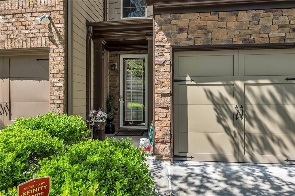 3102 Brockenhurst Drive - Photo 1