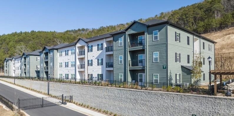 75 Overlook Parkway Se - Photo 1