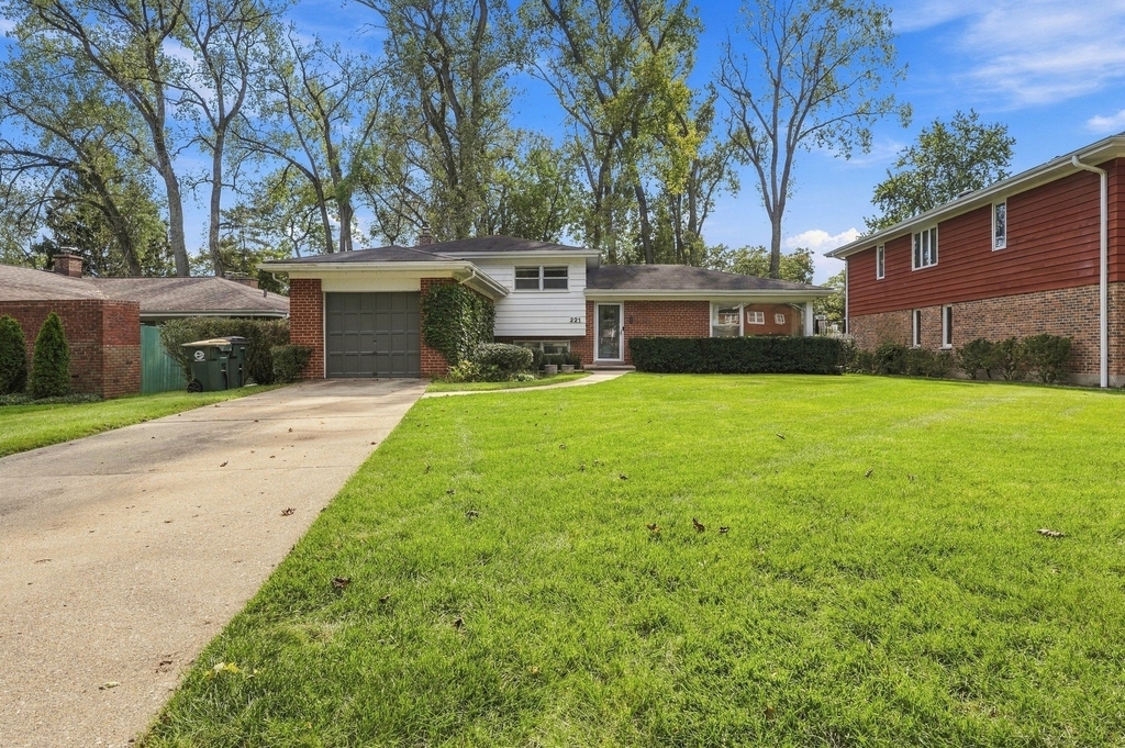 221 W Sheridan Place - Photo 41