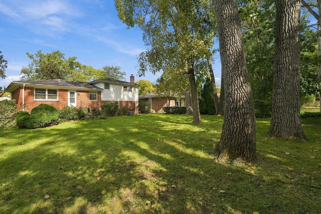 221 W Sheridan Place - Photo 38