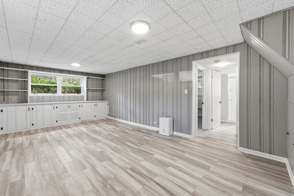 221 W Sheridan Place - Photo 29