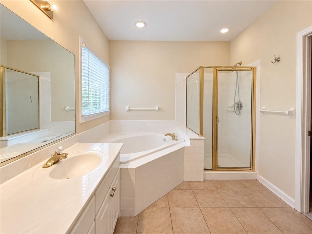 1124 Sadlers Way - Photo 12
