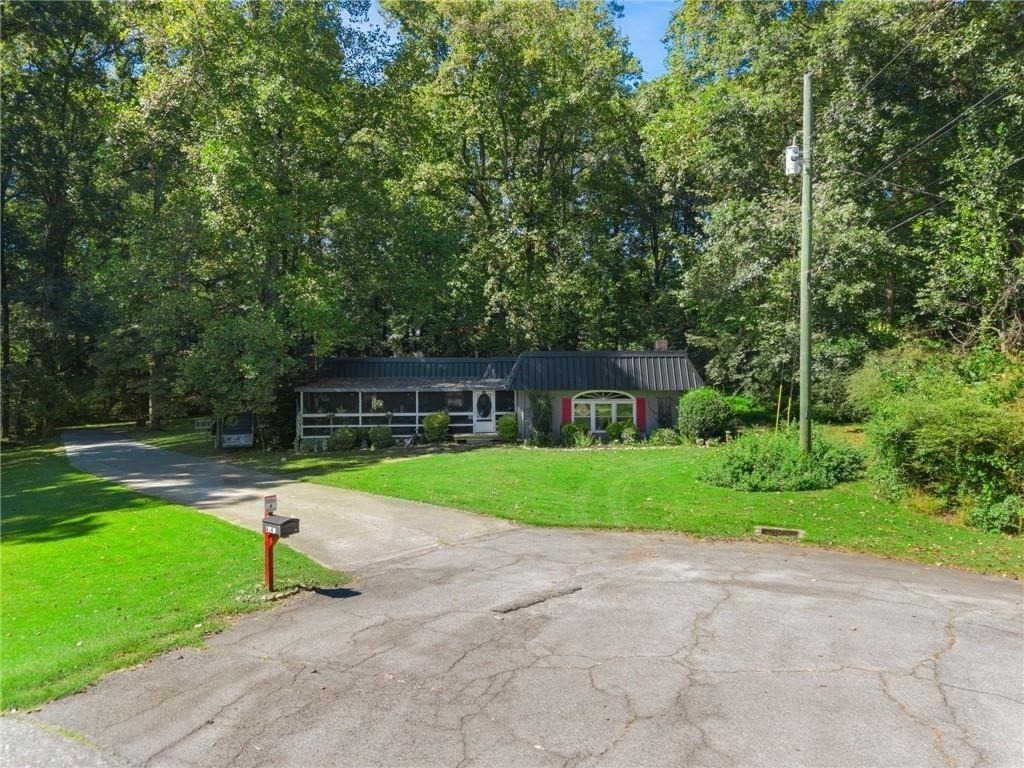 4343 Hamill Ct - Photo 1