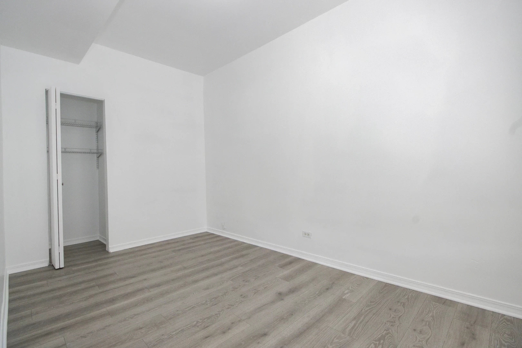 4702 W Fulton Street - Photo 5