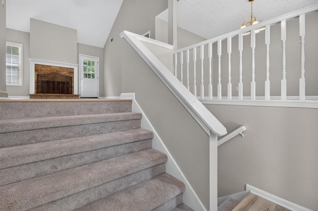 4025 Hemingway Drive - Photo 3